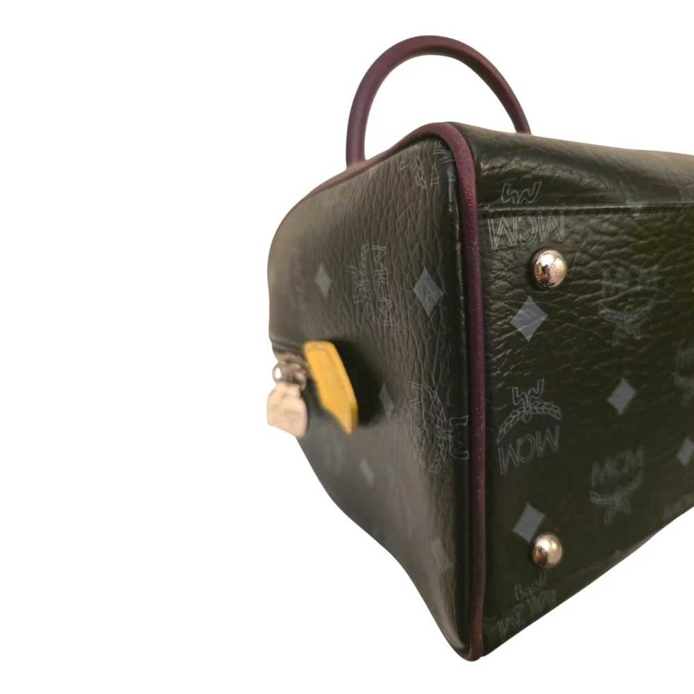 Rare Vintage MCM München Lion Satchel w/ 2006 Auth Card | Collectors Piece